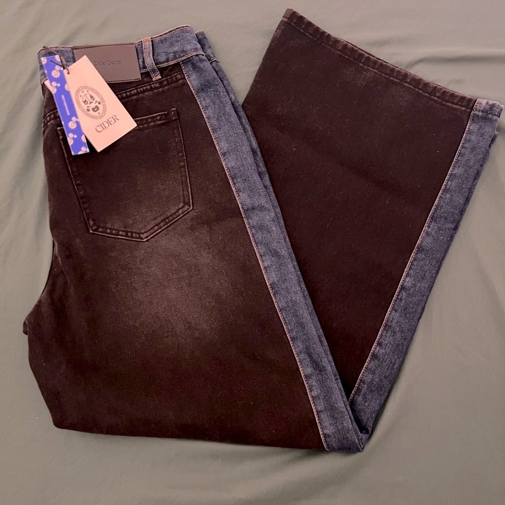 Cider Wide and Baggy Jeans